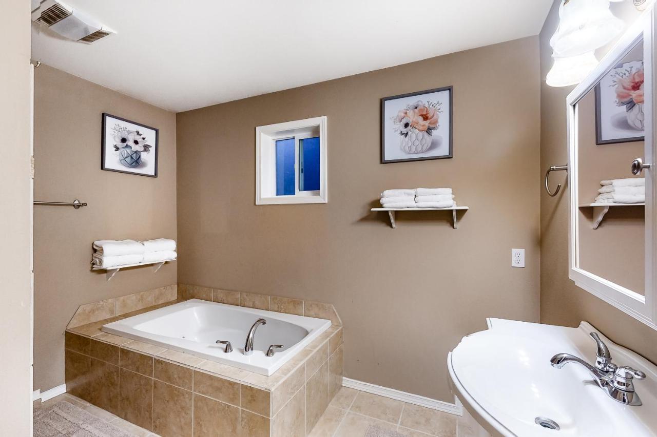 Wooded Wonder Villa Sandpoint Exterior photo